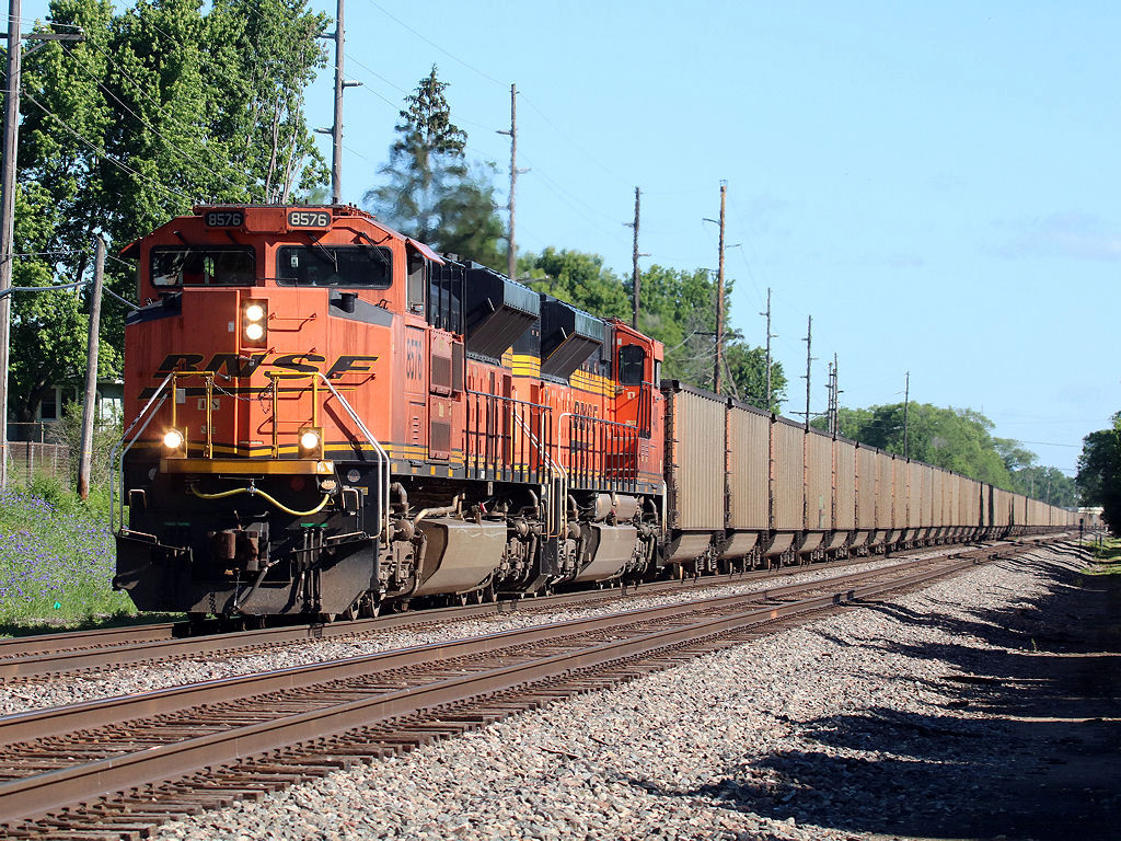 BNSF 8576